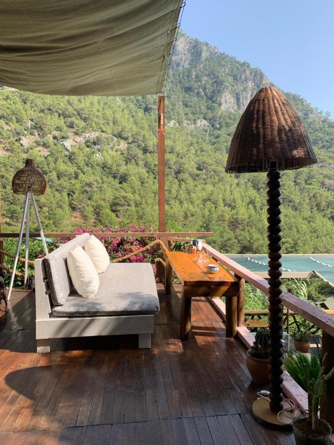 Large Bungalow With Sea View In Kabak Bay, Oeluedeniz Фетхие Экстерьер фото